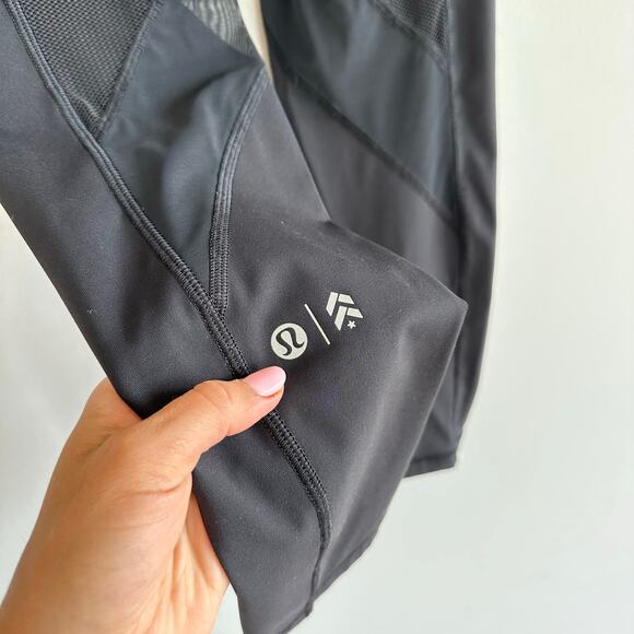 Lululemon Stronger as One Tight 25" Black 4 - Picture 6 of 9